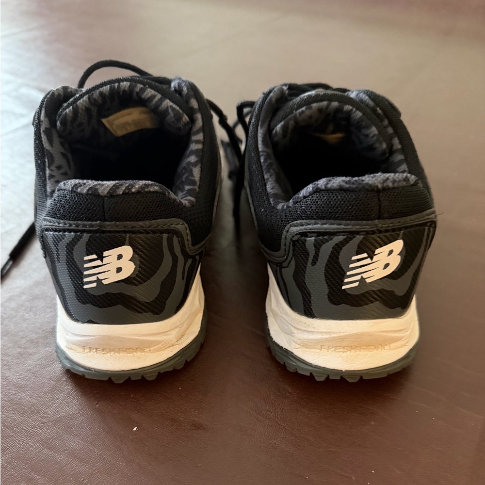 New Balance Black and White Golf Shoes - Picture 2 of 5